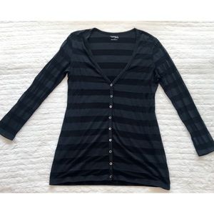 🔴New York & Company cardigan